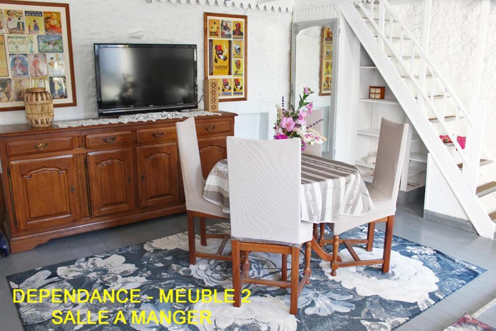 Chez Martine Et Bernard Bed and Breakfast Saint-Vincent-Sterlanges Eksteriør billede